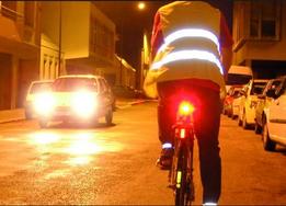 "Cyclistes, brillez!" : campagne 2017 de sensibilisation à l'éclairage vélo